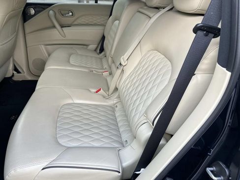 Used 2024 INFINITI QX80 Sensory AWD/4WD image 23
