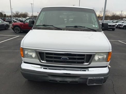 Used 2006 Ford E-250 and Econoline 250 image 3