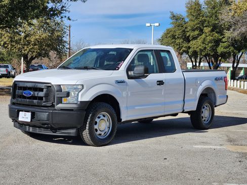 Used 2017 Ford F150 XL w/ Equipment Group 101A Mid image 3