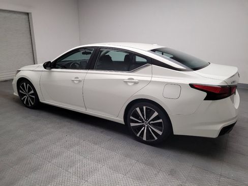 Used 2021 Nissan Altima 2.5 SR FWD image 3