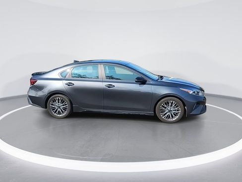Used 2024 Kia Forte GT-Line w/ GT-Line Premium Package FWD image 9