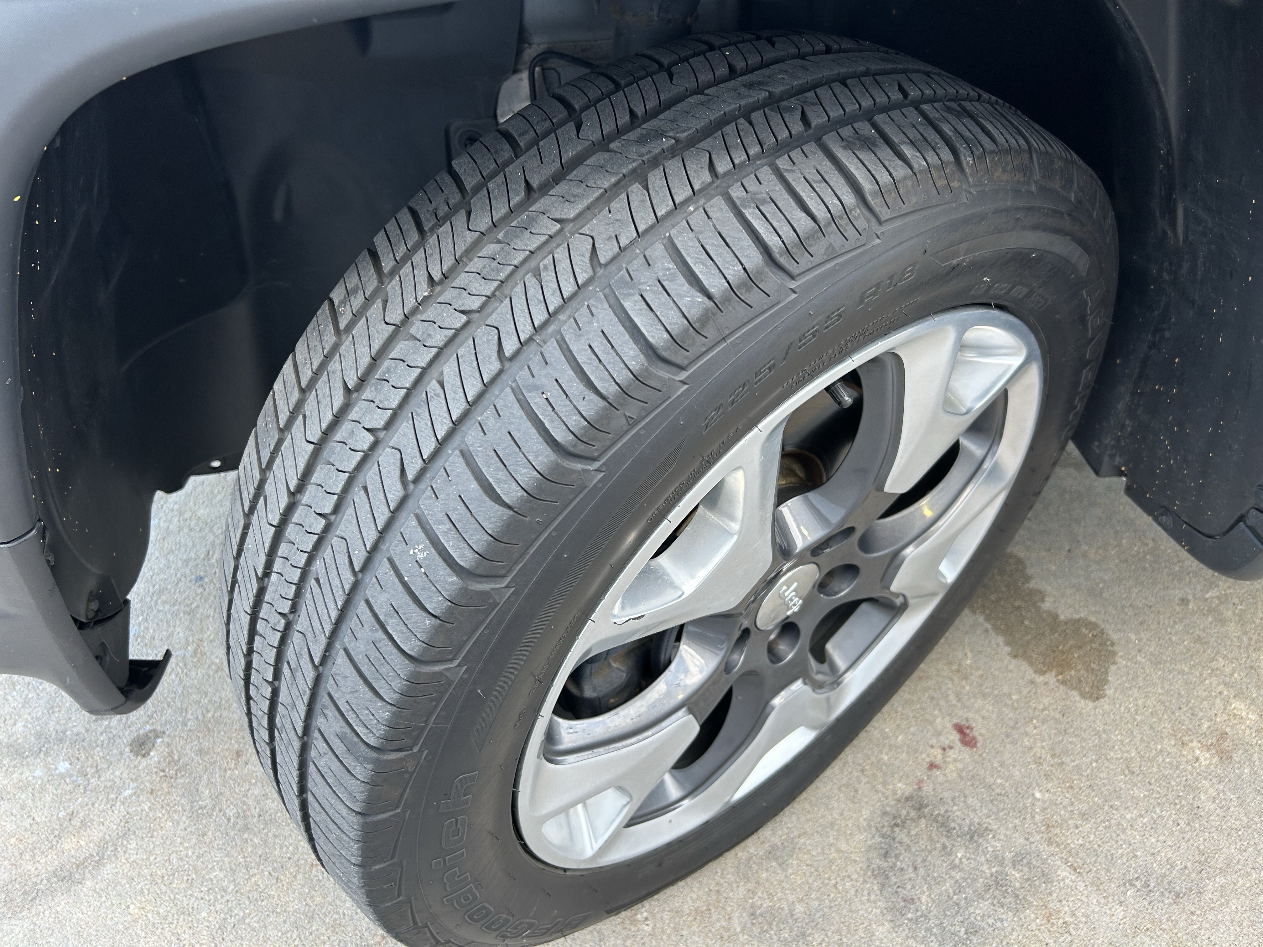 Used 2018 Jeep Compass Limited AWD/4WD image 11