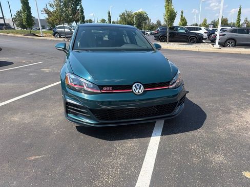 Used 2019 Volkswagen GTI SE FWD image 4