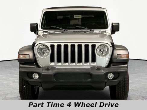 Used 2022 Jeep Wrangler Sport AWD/4WD image 2