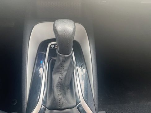 Used 2023 Toyota Corolla SE image 12