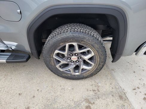 New 2026 GMC Sierra 1500 SLT w/ SLT Premium Plus Package image 9