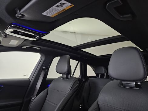 Certified 2025 Mercedes-Benz GLC 300 GLC 300 image 10