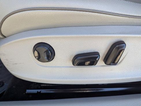 Used 2018 Volkswagen Passat 2.0T SE image 12