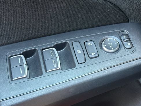 Used 2025 Honda Civic LX image 11