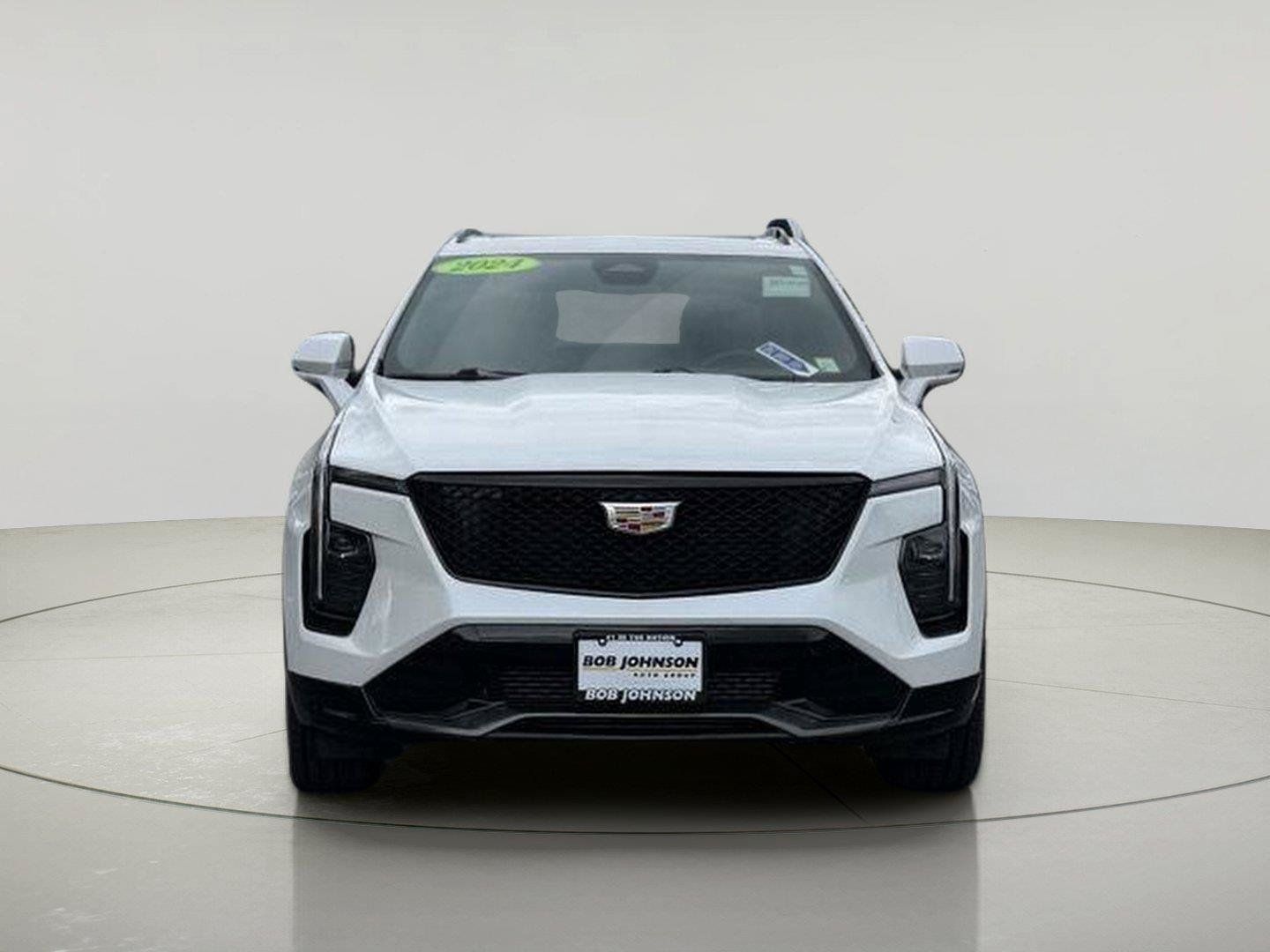 Used 2024 Cadillac XT4 Sport AWD/4WD image 2