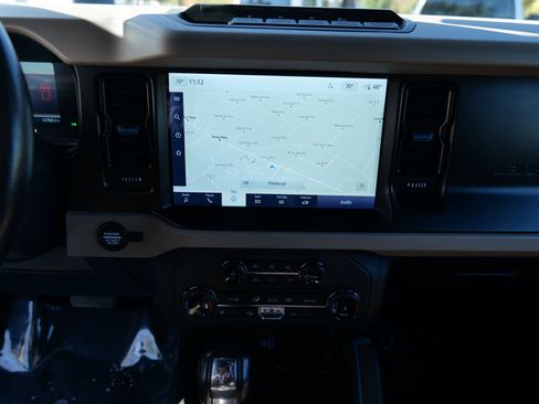 Used 2022 Ford Bronco Wildtrak image 22