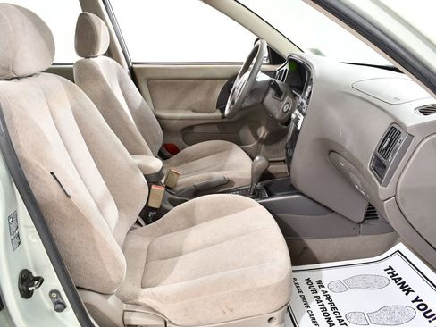 Used 2004 Hyundai Elantra GLS image 10