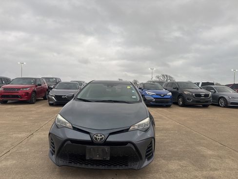 Used 2018 Toyota Corolla SE image 4