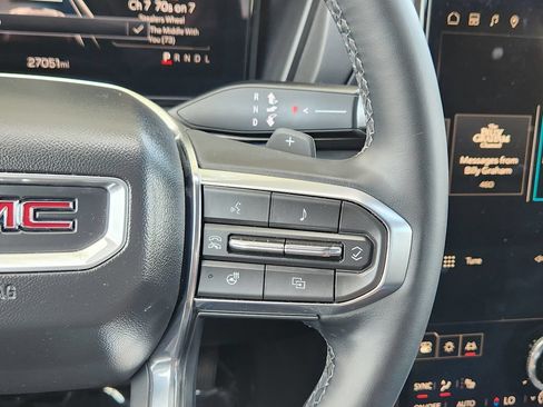 Used 2025 GMC Terrain Elevation w/ Elevation Premium Package AWD/4WD image 18