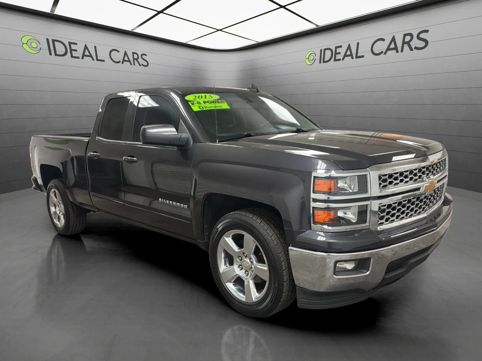 Used 2015 Chevrolet Silverado 1500 LT w/ LT Convenience Package RWD image 3