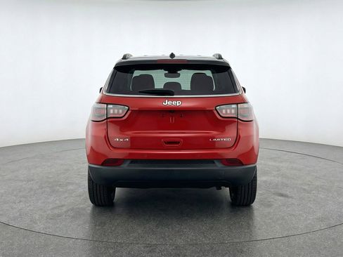 Used 2025 Jeep Compass Limited image 7