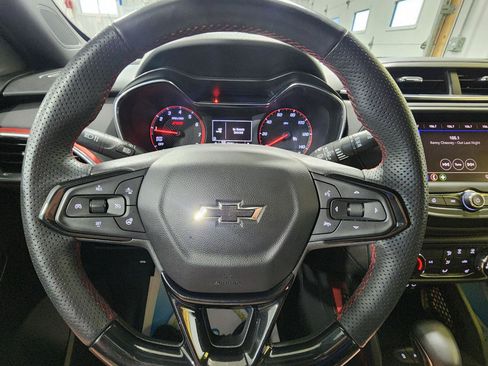 Used 2023 Chevrolet TrailBlazer RS AWD/4WD image 11