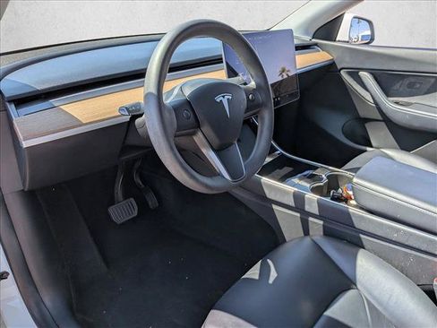 Used 2020 Tesla Model Y Long Range AWD/4WD image 9