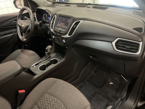 Used 2022 Chevrolet Equinox LT image 22