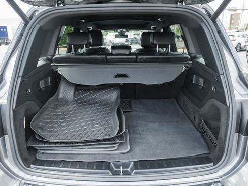 Used 2022 Mercedes-Benz GLB 250 4MATIC w/ Premium Package Lite image 10