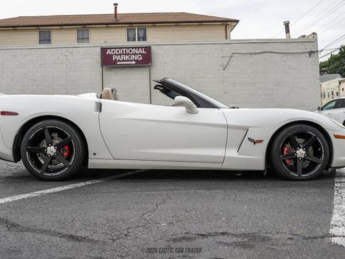 Used 2006 Chevrolet Corvette Convertible w/ Preferred Equipment Group RWD image 9