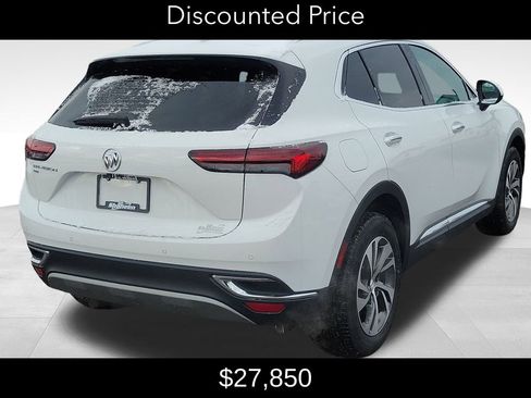 Used 2023 Buick Envision Essence image 3