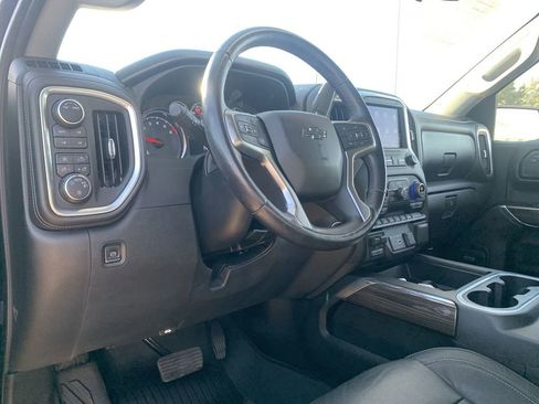 Used 2020 Chevrolet Silverado 1500 LT Trail Boss AWD/4WD image 8