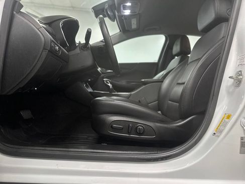 Used 2023 Chevrolet Malibu LT w/ LPO, Floor Liner Package FWD image 16