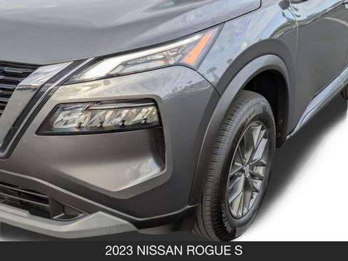Used 2023 Nissan Rogue S image 10
