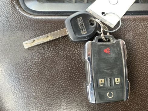 Used 2019 GMC Sierra 3500 Denali w/ Duramax Plus Package image 33