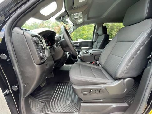 New 2025 Chevrolet Silverado 1500 Custom w/ LPO, Dark Essentials Package image 16