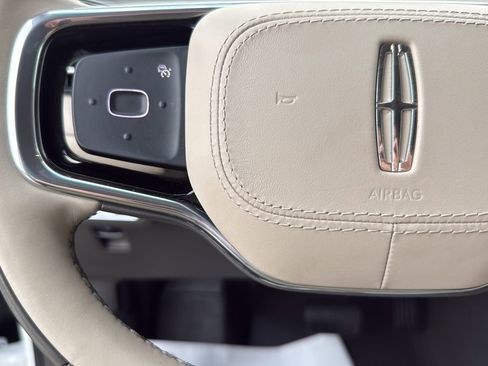 Used 2024 Lincoln Nautilus Premier AWD/4WD image 16