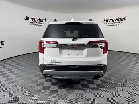 Used 2023 GMC Acadia SLE w/ Driver Convenience Package image 10