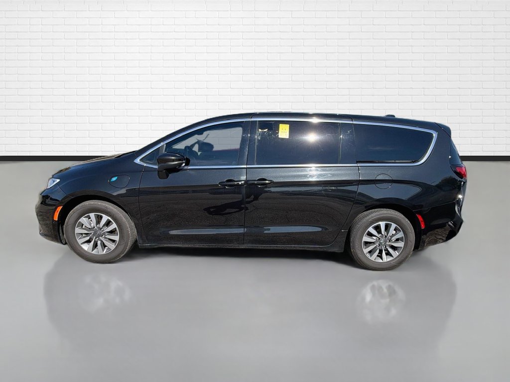 Used 2023 Chrysler Pacifica Touring-L FWD image 6