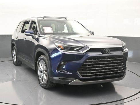 Used 2025 Toyota Grand Highlander AWD Hybrid image 9