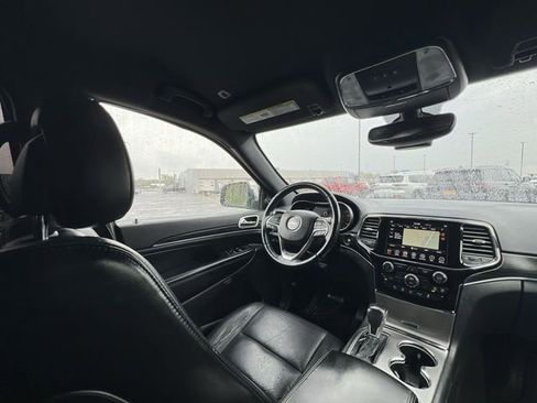 Used 2019 Jeep Grand Cherokee Limited AWD/4WD image 17