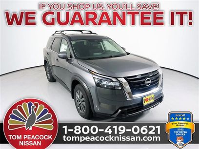 Used 2025 Nissan Pathfinder SV