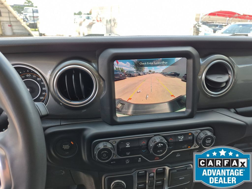 Used 2023 Jeep Gladiator Overland AWD/4WD image 22