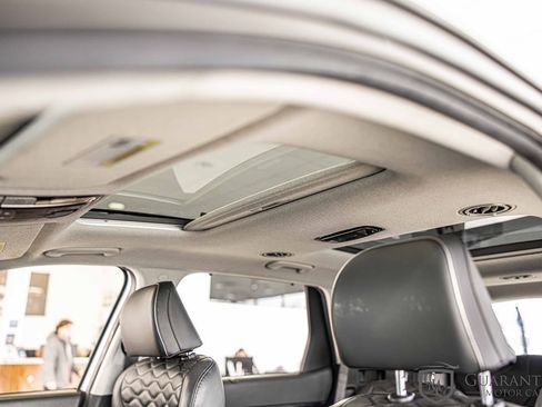 Used 2021 Hyundai Palisade Limited image 18