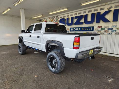Used 2005 GMC Sierra 1500 SLT w/ Light Duty Power Package image 7