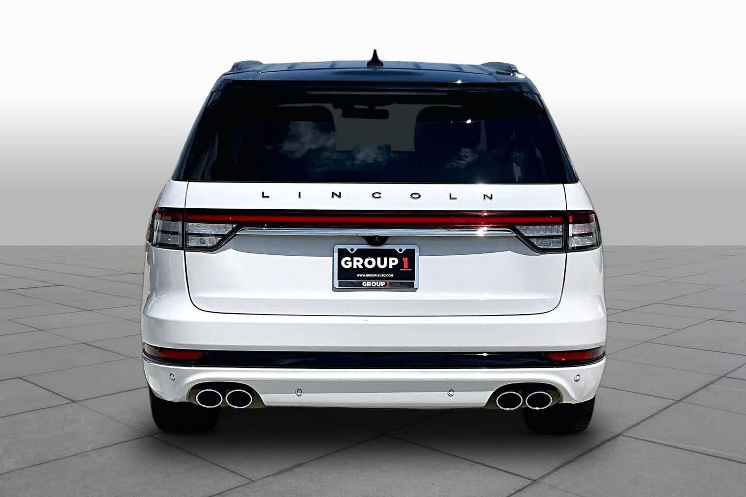 Used 2023 Lincoln Aviator Black Label AWD/4WD image 5