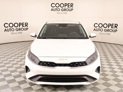 Used 2023 Kia Forte LXS FWD image 8