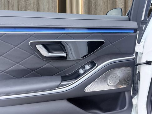 Used 2023 Mercedes-Benz S 580 4MATIC Sedan image 38