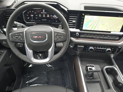 New 2026 GMC Sierra 1500 SLT w/ SLT Premium Package AWD/4WD image 11