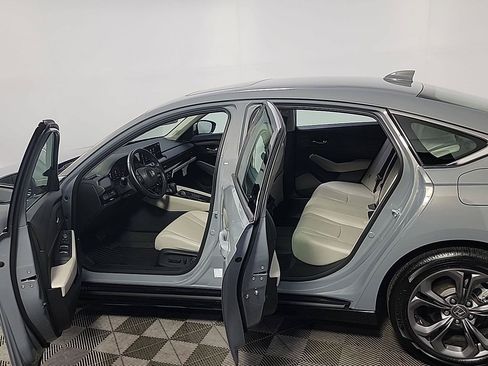 Certified 2025 Honda Accord EX-L image 16