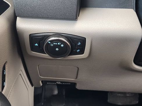 Used 2022 Ford F250 XL w/ Power Equipment Group RWD image 23