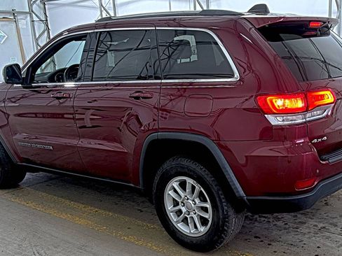Used 2019 Jeep Grand Cherokee Laredo AWD/4WD image 4