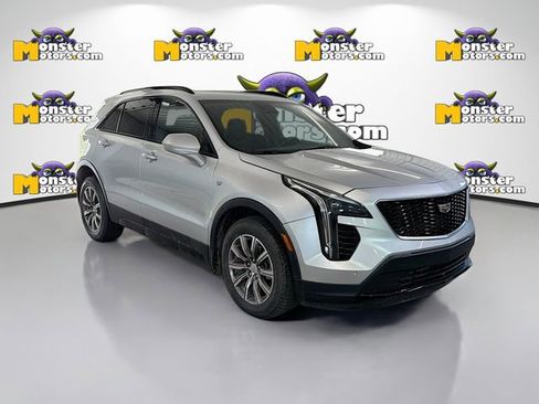 Used 2020 Cadillac XT4 Sport w/ Trailering Package AWD/4WD image 3