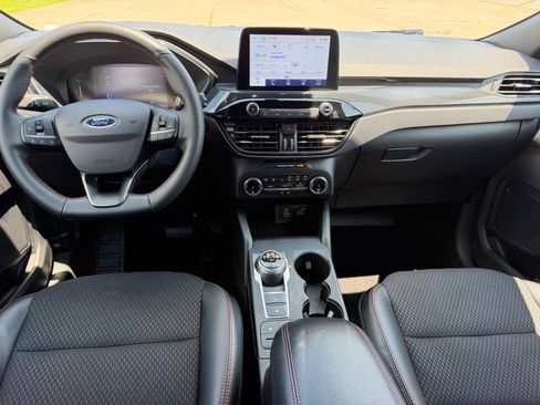 Used 2025 Ford Escape ST-Line FWD image 8