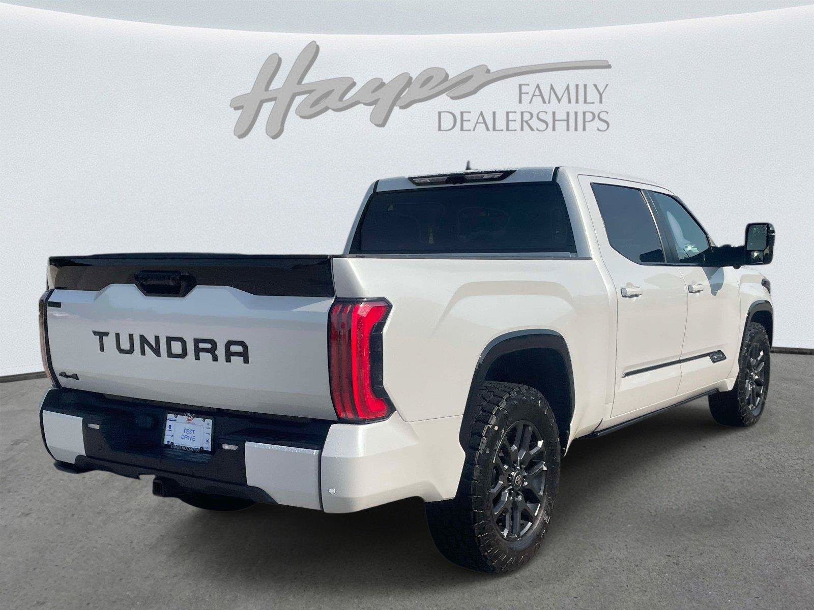 Used 2025 Toyota Tundra Platinum AWD/4WD image 3